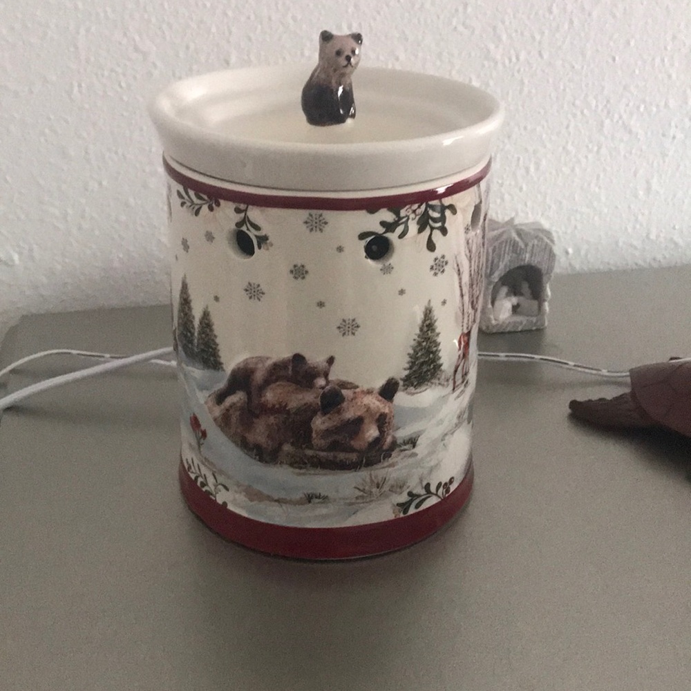 Wax melter